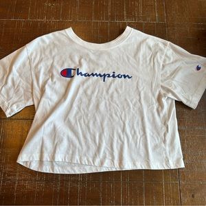 Champion Cropped Tee